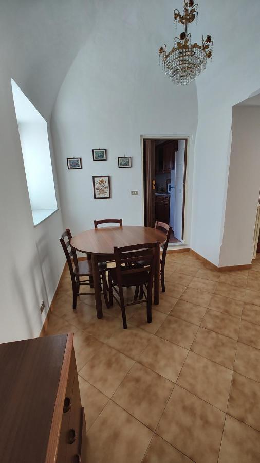 Countryhouse Traversa Du Furnu Imperia Exteriör bild